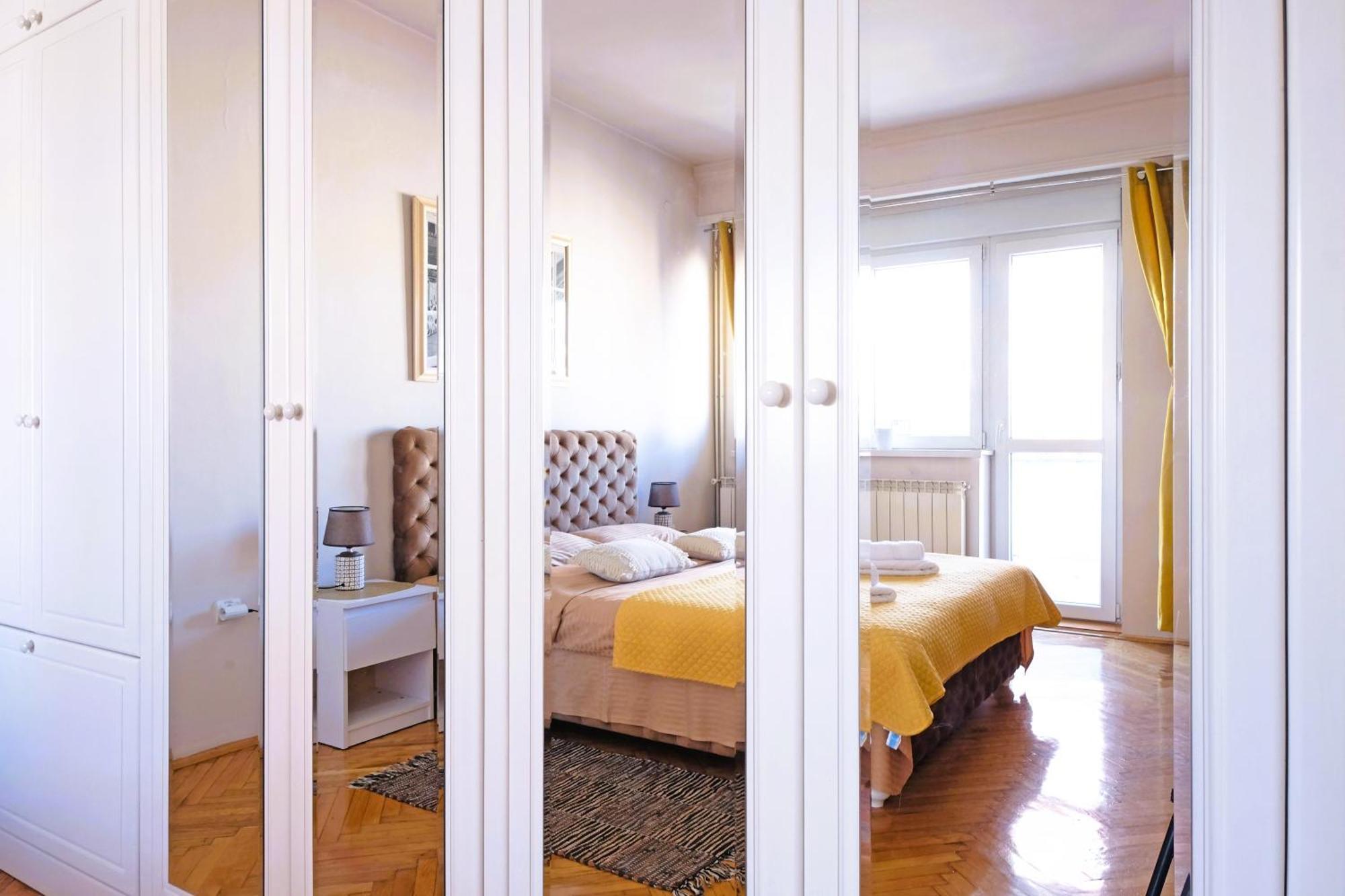 Windows City Apartment Belgrád Kültér fotó